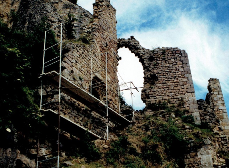 Logis 3, mur Nord début des travaux, 1999-06
