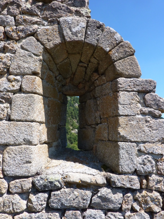 Donjon fenêtre dans le mur Est, 2012-07-17